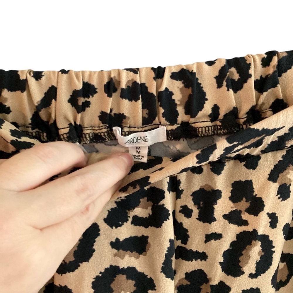 Ardene | Cropped Leopard Print Pants - Picture 7 of 7